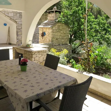 Lovely In With House Sea View